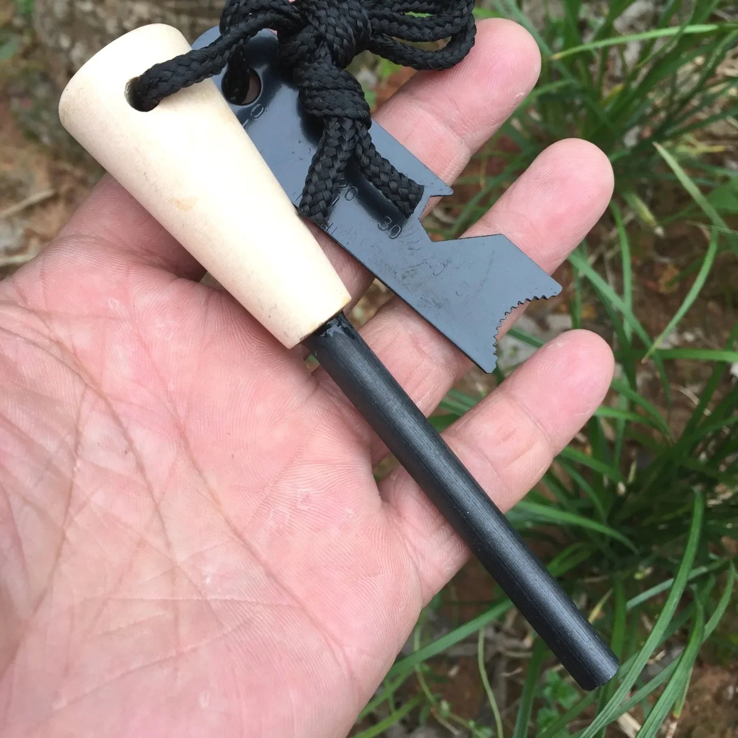 TitanSpark™ Bear Grylls Survival Fire Starter - Magnesium Flint Rod, Portable Emergency Firesteel Kit Lighters Smoking for Camping Hiking