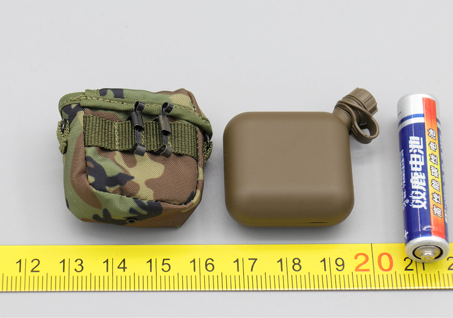 1/6 Soldier DAM 78094 Water Bottle+bag Model for 12 '' US 75th Ranger Regiment Airborne Soldiers